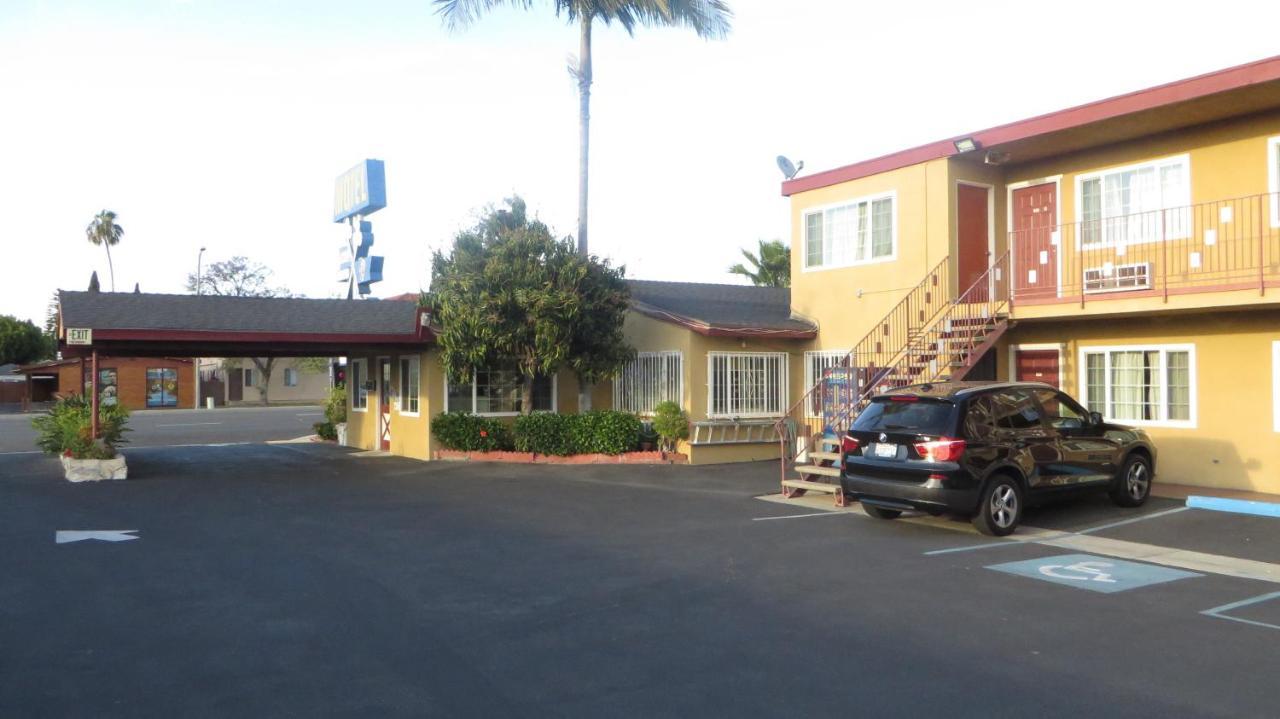 Cloud 9 Motel Cypress Exterior photo
